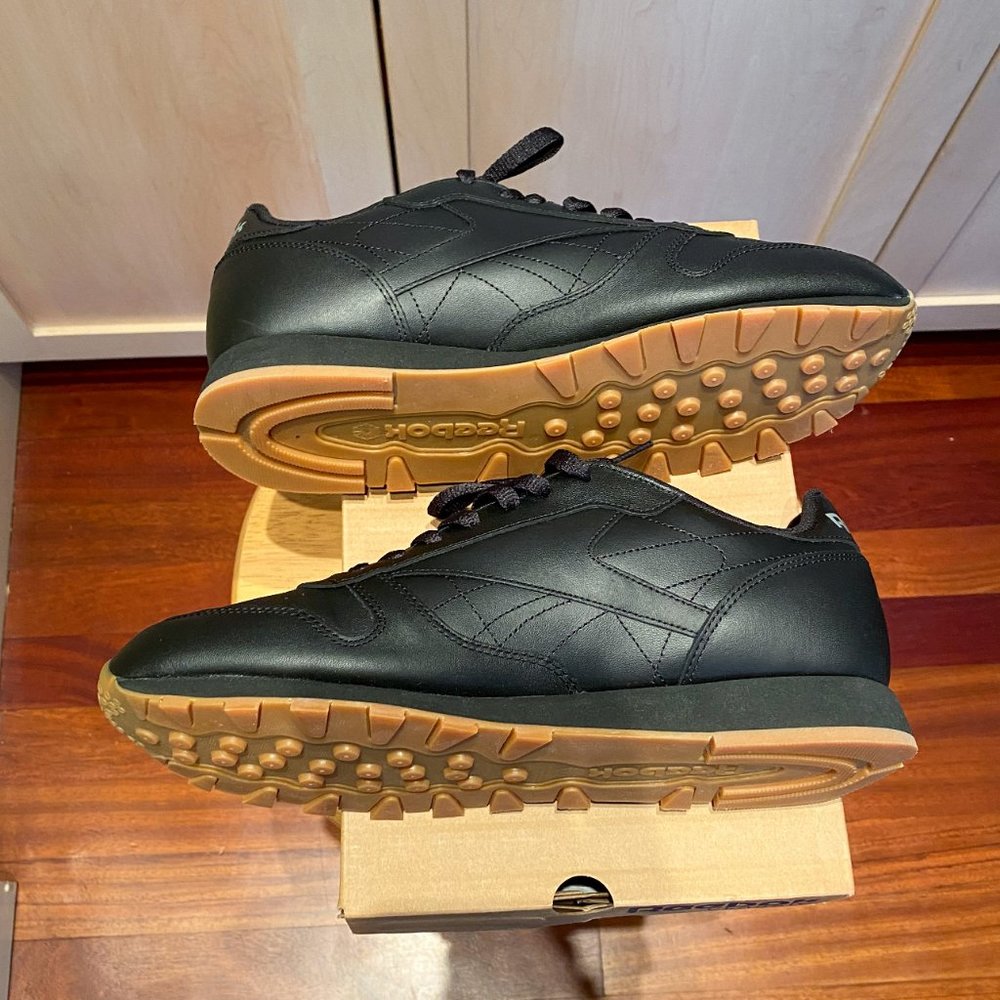 New Reebok Classic Leather Black/Gum Size 11 - Picture 5 of 7